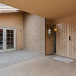Home In San Diego! The Blue Leaf With 3Bed 2Bath, Golf, Large Yard!