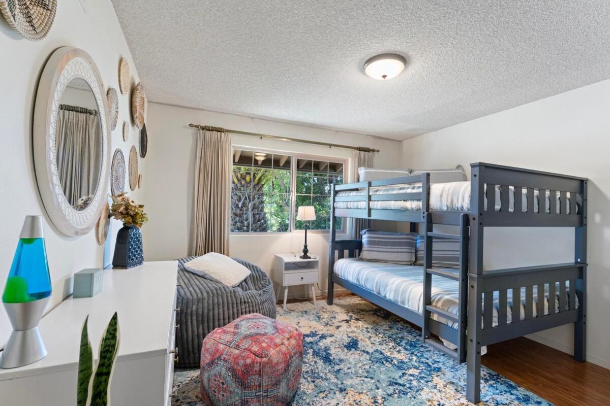 In San Diego! The Blue Leaf With 3bed 2bath, Golf, Large Yard! * San Diego