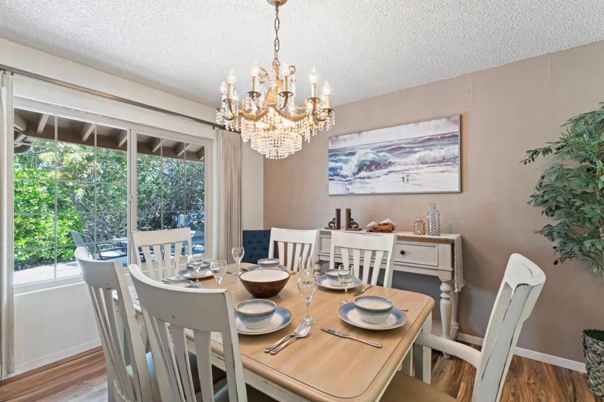 In San Diego! The Blue Leaf With 3bed 2bath, Golf, Large Yard! * San Diego
