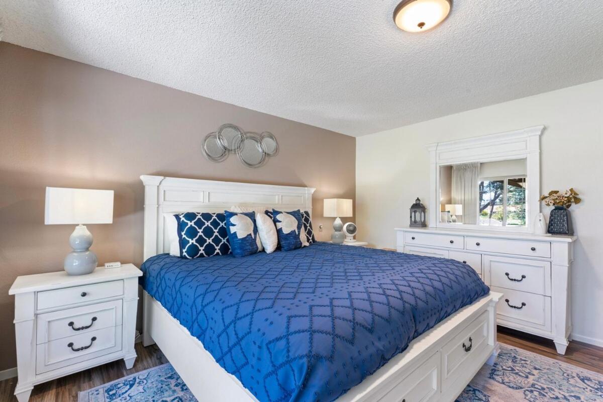 In San Diego! The Blue Leaf With 3bed 2bath, Golf, Large Yard!
